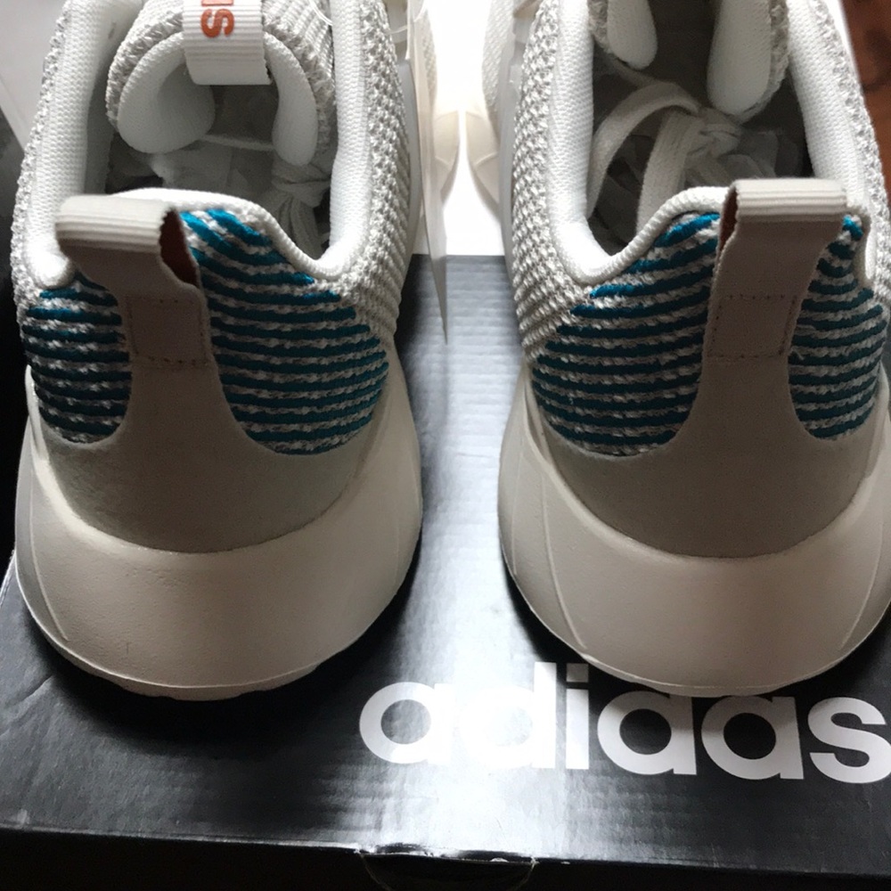 NWT adidas Questar Flow - Picture 3 of 6